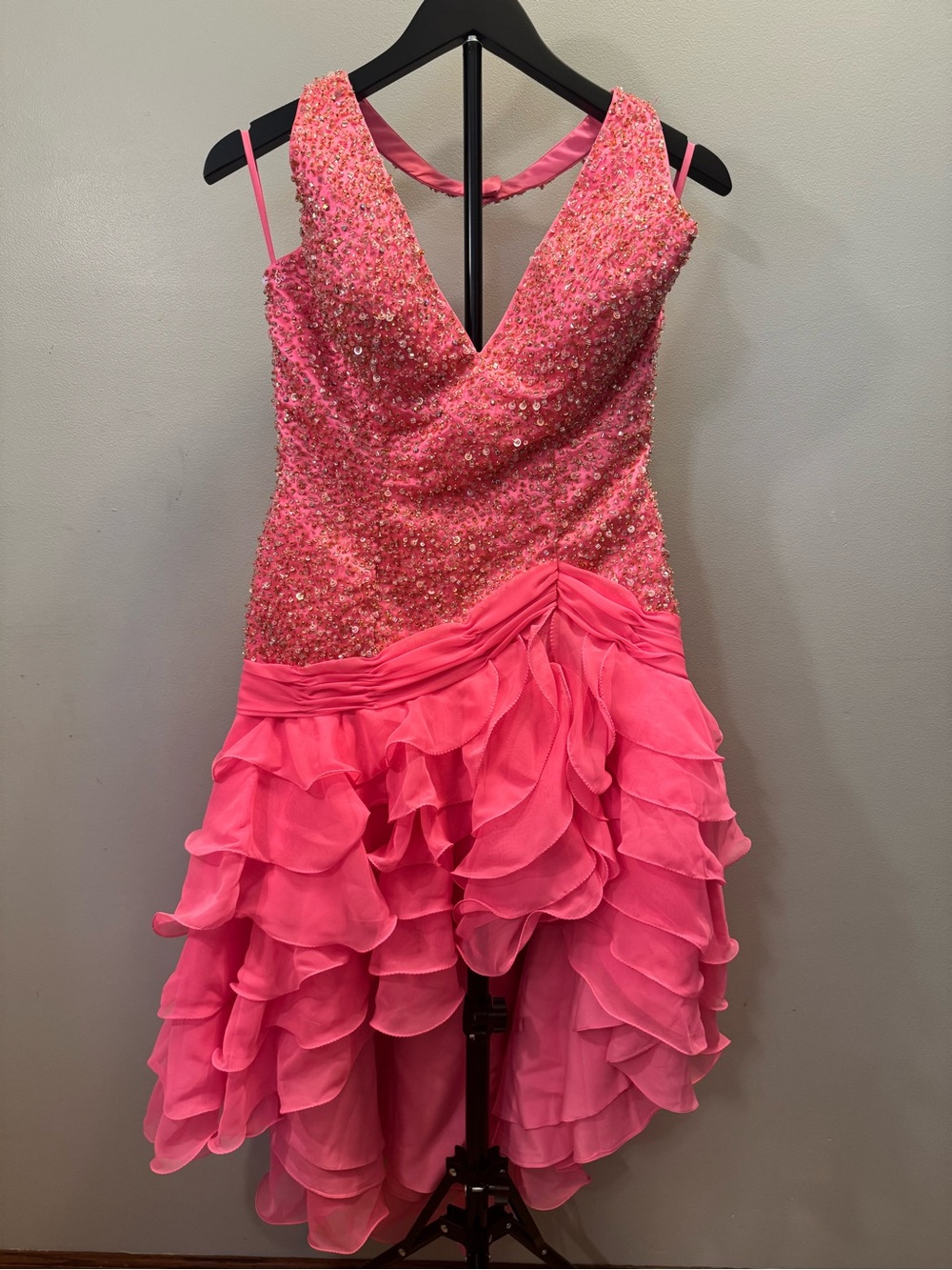 Pink Alyce Beaded V-Neck Ruffled Prom Dress small hole in back